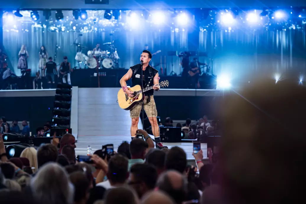 Andreas_Gabalier_Live_2024_Foto_MalteChristians (1).jpg