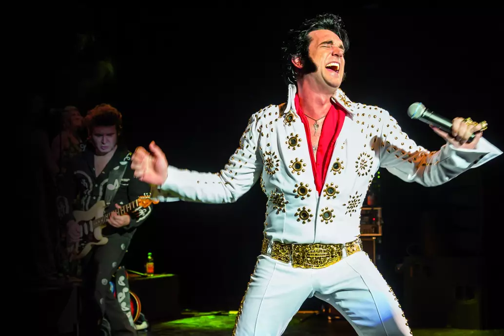 01_Pressefoto_The_Musical_Story_of_Elvis_live_2025_c_AndreaPelz.jpg