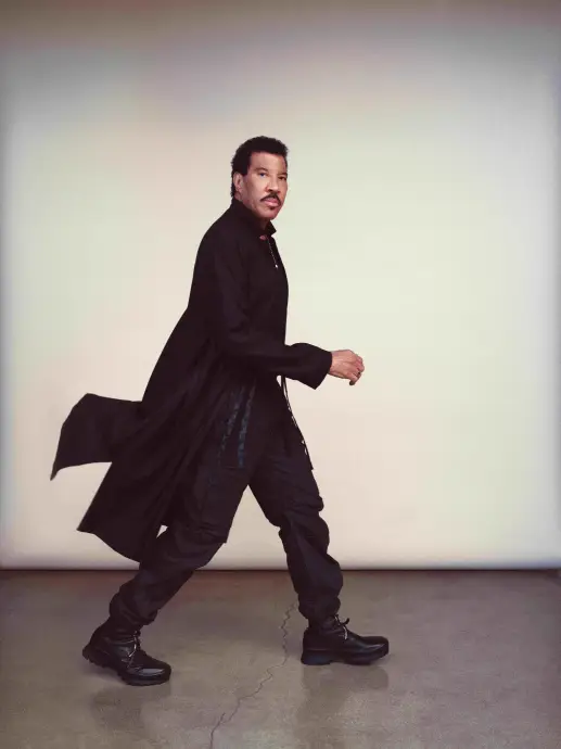 02_Pressefoto_LionelRichie_Say Hello To The Hits 2025_©Dennis Leupold.jpg