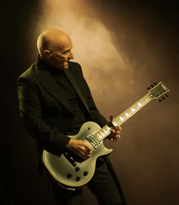 01_Pressebild_MidgeUre_3_[c]David Clay.jpg
