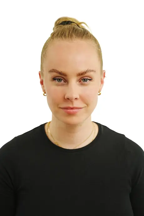 01_Clara-Loesel_Wehe-Du-gibst-auf-Tour2025_Credit_Carlo-Boehler.jpg