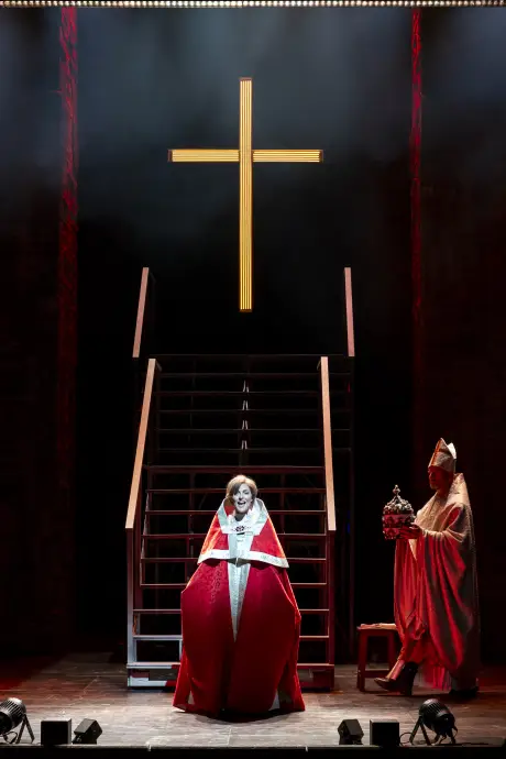 01_Die-Paepstin-Das-Musical_Foto_Michael-Werthmueller_copyright_spotlight-muscials.jpg