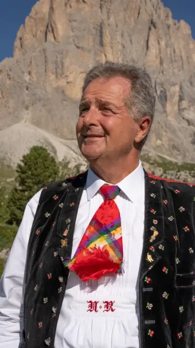 Bild 2 von 5 für Gallery DolomitenSchatz