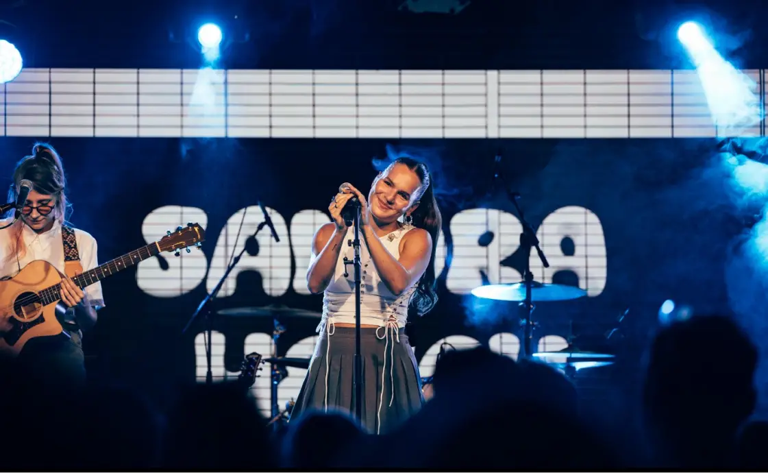 02_Sandra_Hesch - Credit- Milan Schmalenbach.jpg