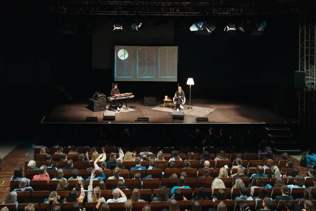 2025.10.13 Clara Lösel - Credit- Milan Schmalenbach - Harlotssyndicate-4.jpg