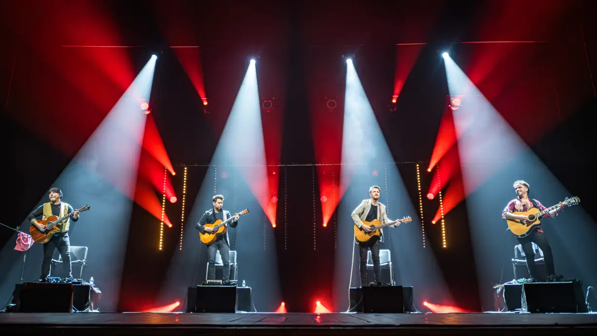 Bild 4 von 10 für Gallery THE GREATEST MELODIES ON GUITAR