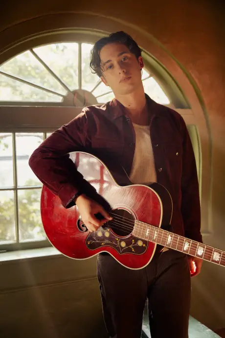 Bild 2 von 3 für Gallery DYLAN SCHNEIDER, BENNY G, BLAKE PROEHL