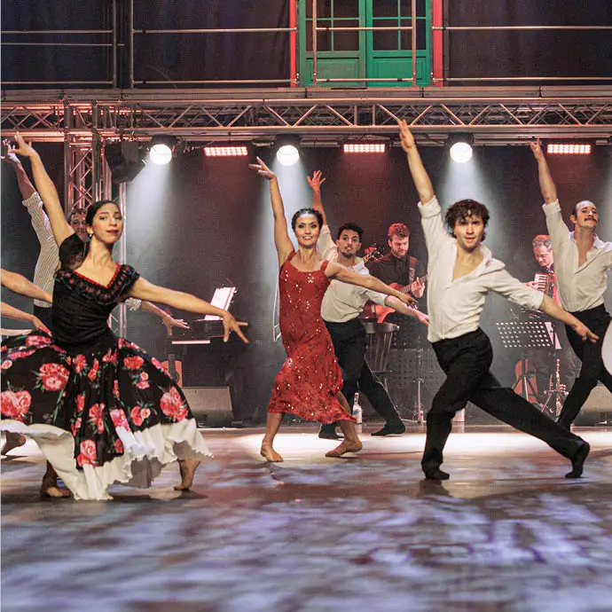 Künstler-Foto von VIVA LA VIDA - A tribute to Frida Kahlo