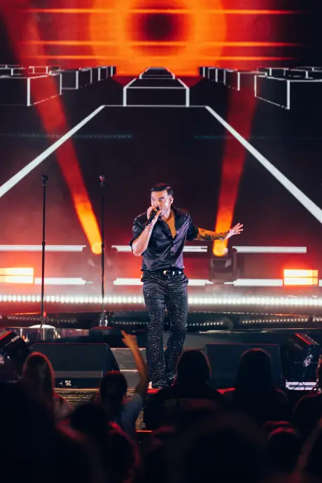 Bild 2 von 7 für Gallery 70th anniversary of