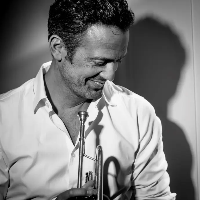 Bild 3 von 3 für Gallery featuring