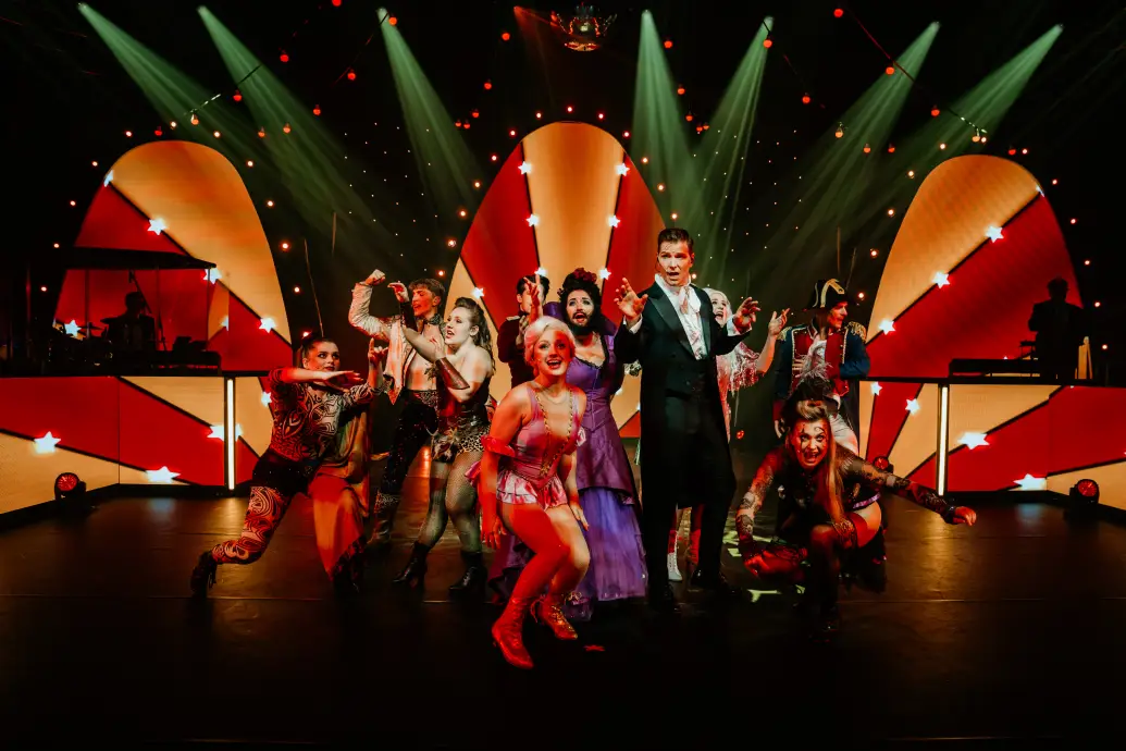 Bild 5 von 8 für Gallery Tour 2027