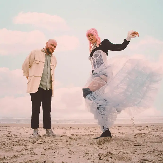 Künstler-Foto von New Constellations