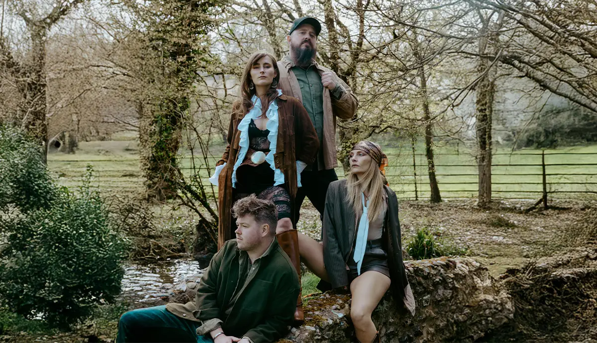 Bild zur Pressemitteilung FIRST TIME FLYERS: 'Bound To Break' Europe Tour