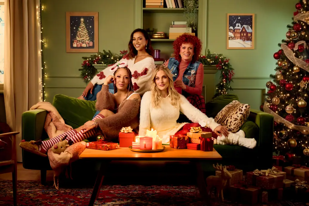 Bild 1 von 5 für Gallery Christmas In Your Eyes - Live 2027