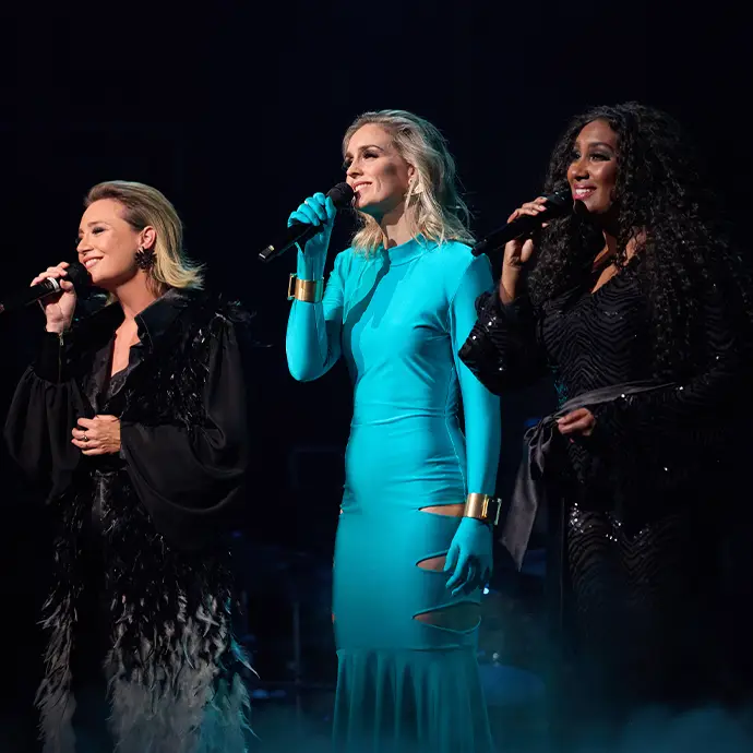 DUTCH DIVAS and Friends