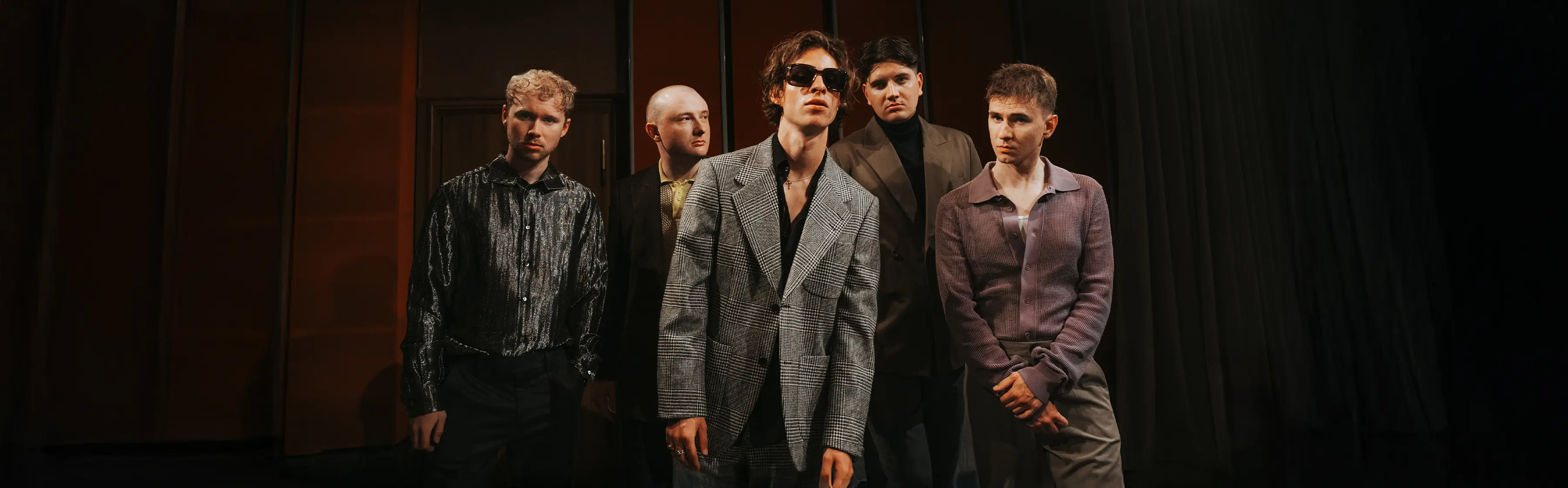 Künstler-Foto von Giant Rooks in landscape Format