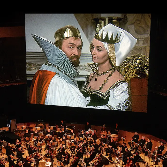 Künstler-Foto von Drei Haselnüsse für Aschenbrödel in square Format