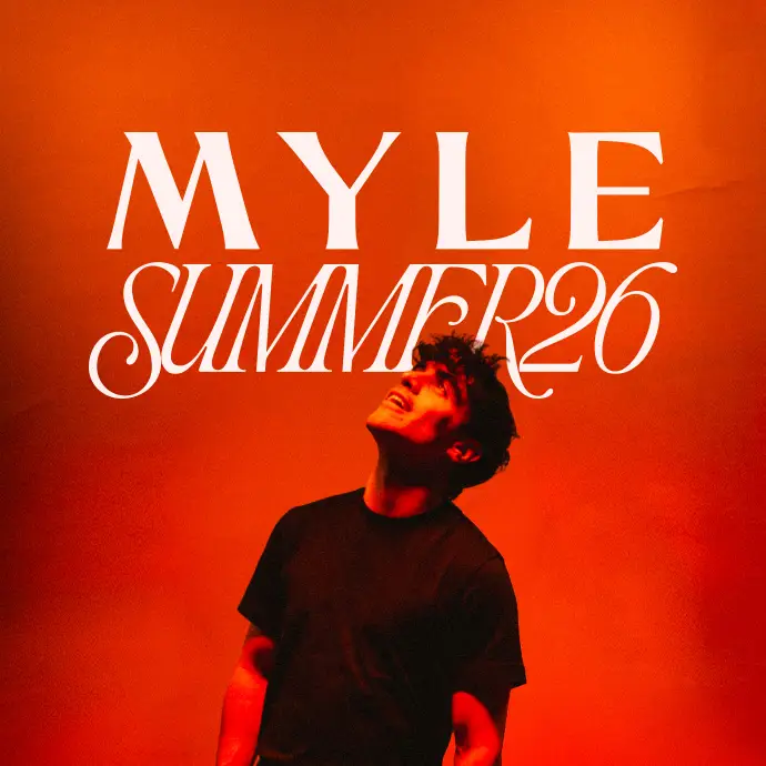 Tour-Foto von Summer 2026 in square Format