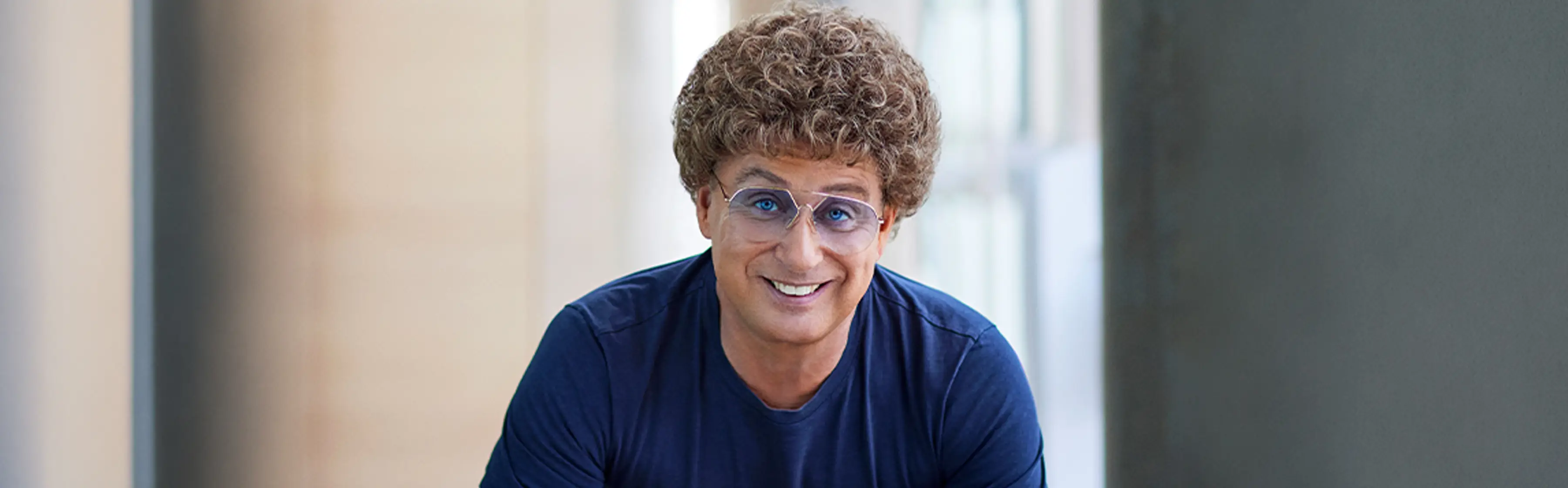 Künstler-Foto von Atze Schröder in landscape Format