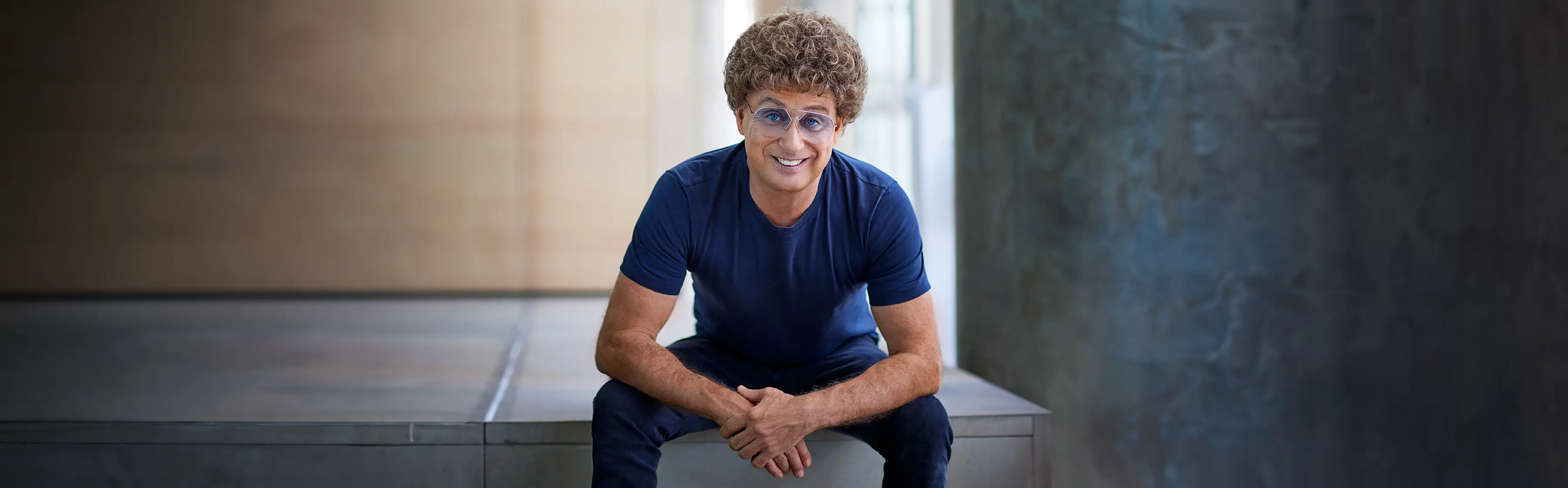 Künstler-Foto von Atze Schröder in landscape Format