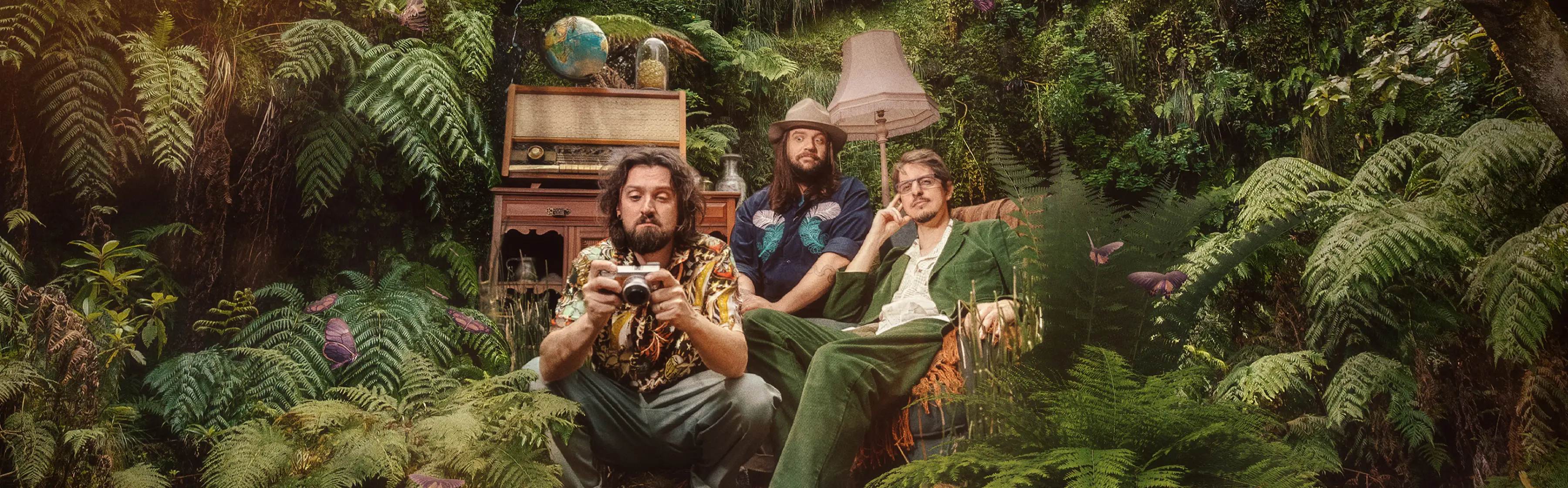 Künstler-Foto von The Longest Johns in landscape Format